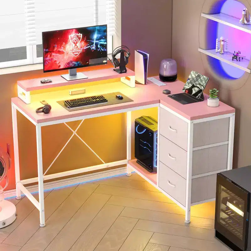 Scrivania gaming a L (47.3), Scrivania angolare reversibile con 3 cassetti, prese di corrente e porta USB per ufficio domestico (1 pezzo)